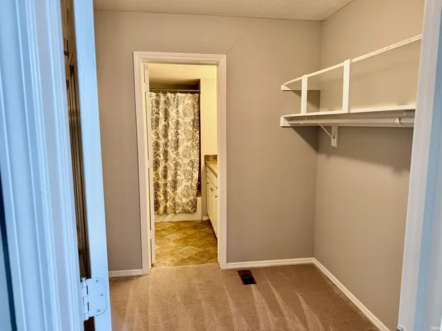 $89,900 | 910 Park Central Drive South, Unit B, Indianapolis, IN 46260