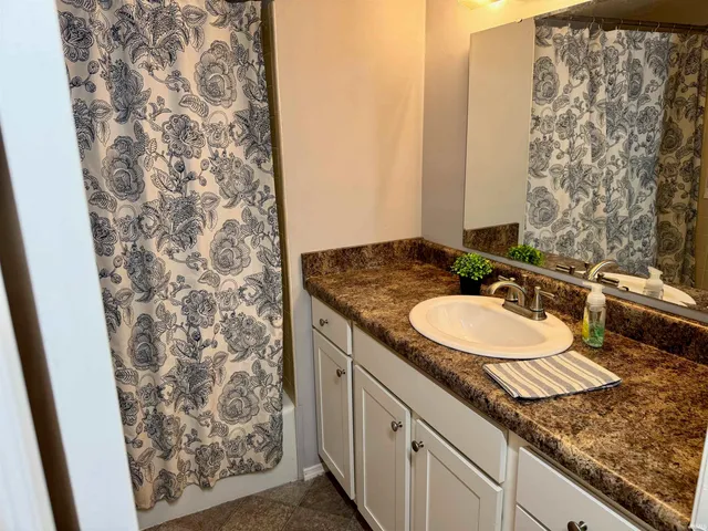 $89,900 | 910 Park Central Drive South, Unit B, Indianapolis, IN 46260