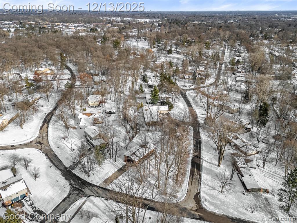 30080 Highmeadow Road Farmington Hills, MI 48334 - Photo 36 of 37 Gallery Image 36