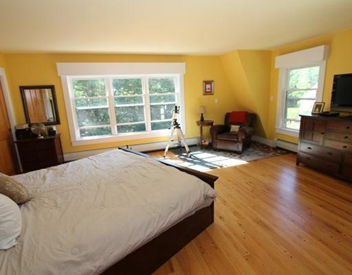 28 Falmouth Road Falmouth, ME 04105 - Photo 16 of 25 Bedroom.