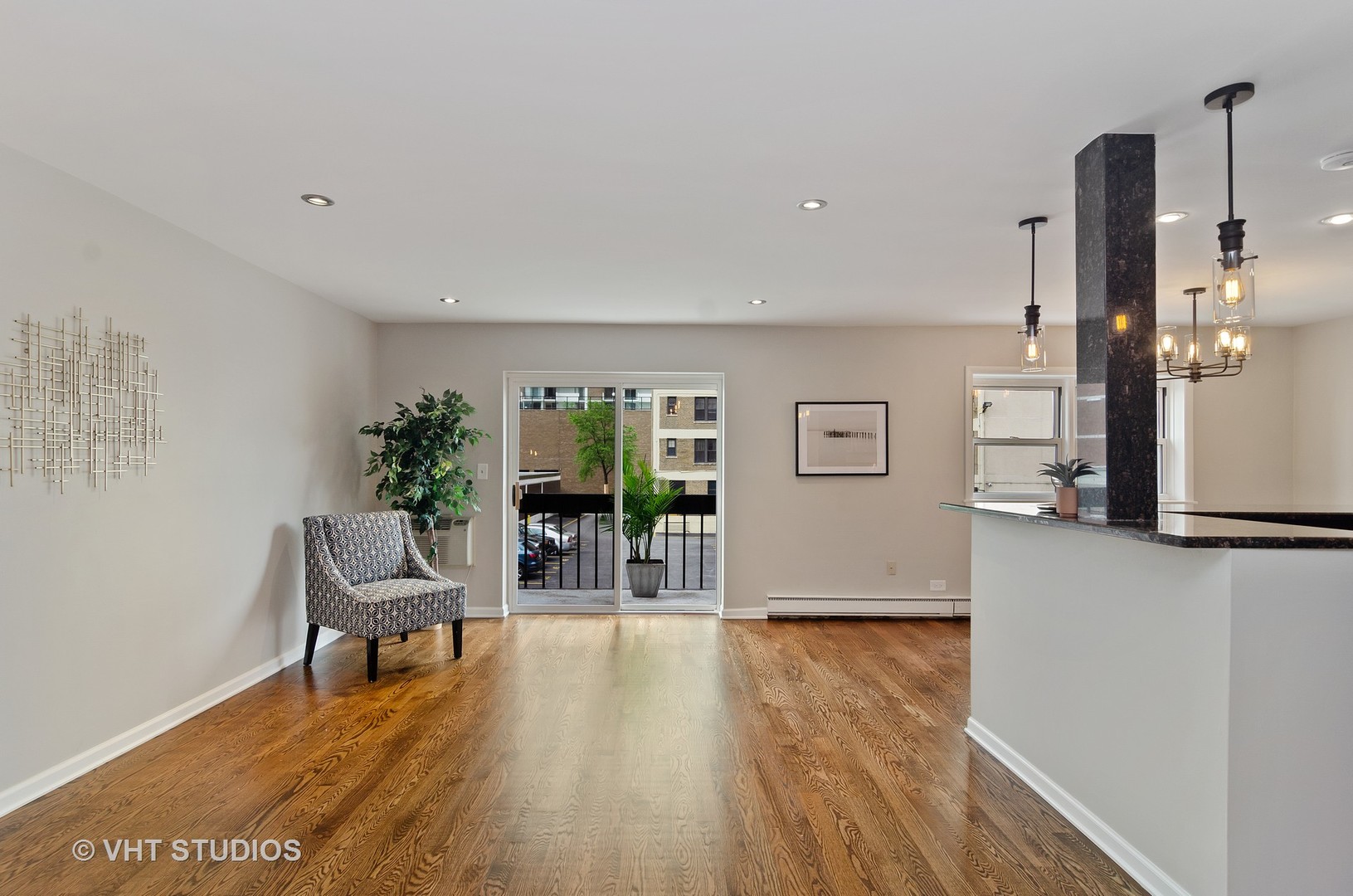 6121 North Sheridan Road, Unit 2D Chicago, IL 60660 - Photo 3 of 16