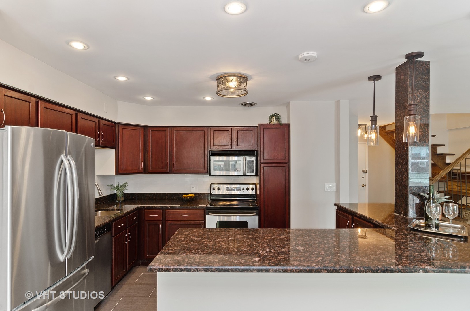 6121 North Sheridan Road, Unit 2D Chicago, IL 60660 - Photo 5 of 16