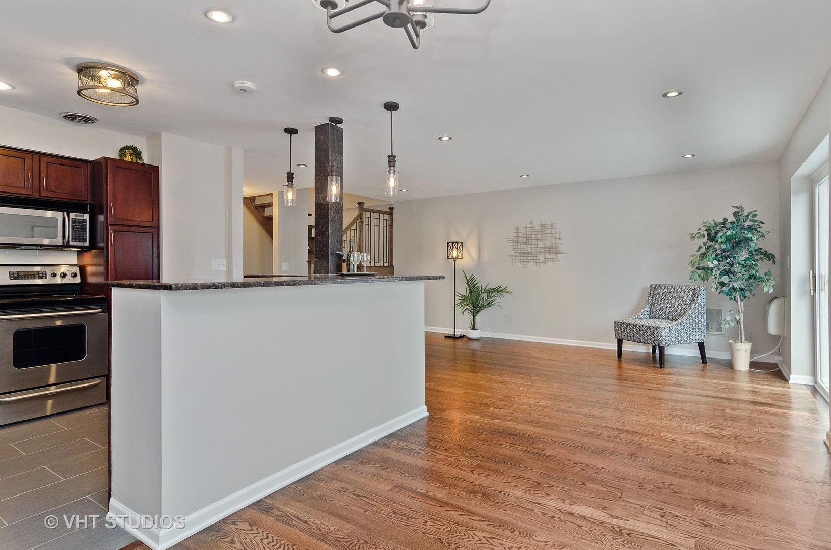 6121 North Sheridan Road, Unit 2D Chicago, IL 60660 - Photo 8 of 16