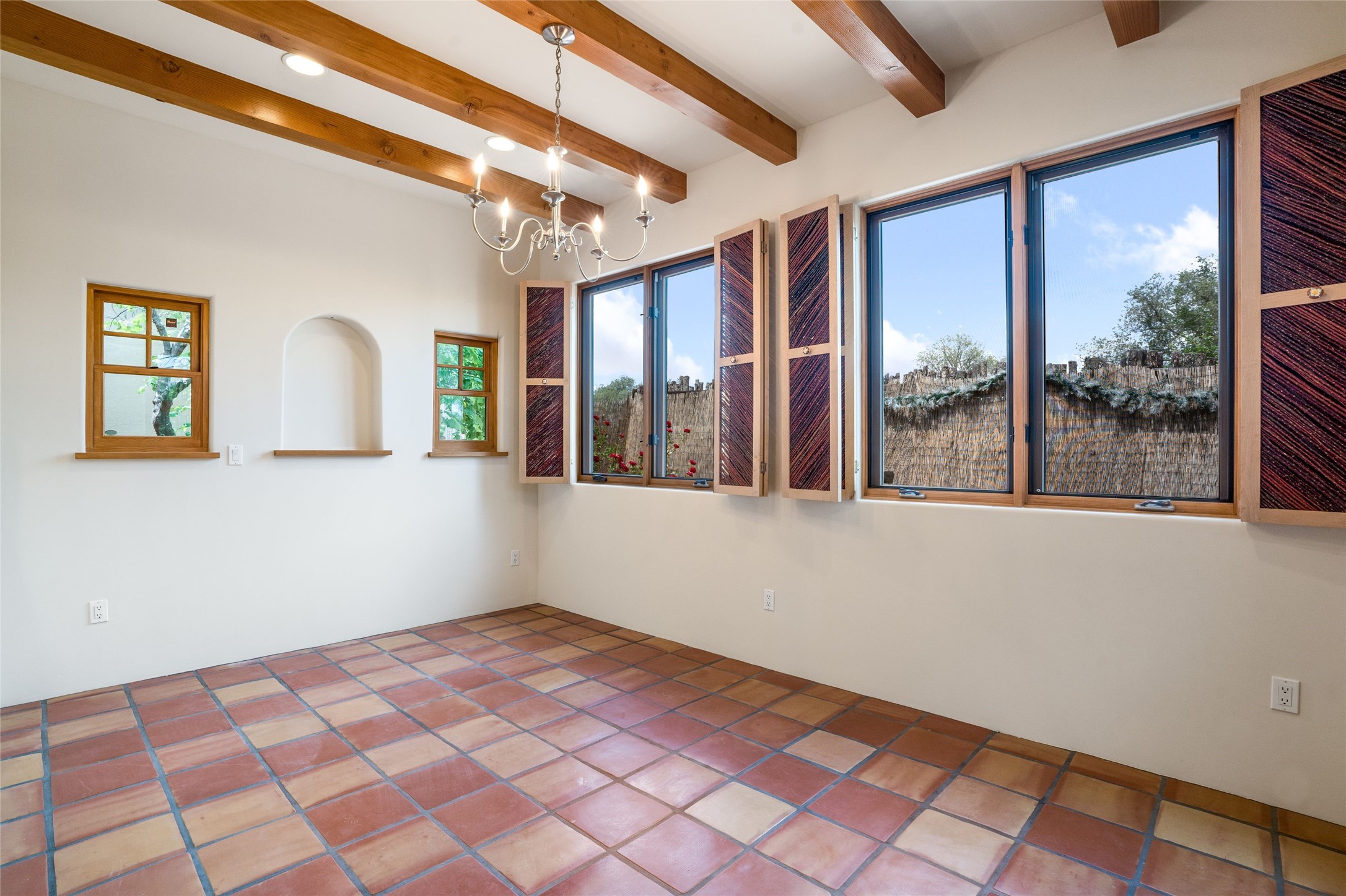 121 Del Rio Drive Santa Fe, NM 87501 - Photo 10 of 24 High Ceiling, Plentiful natural Light in Main Living