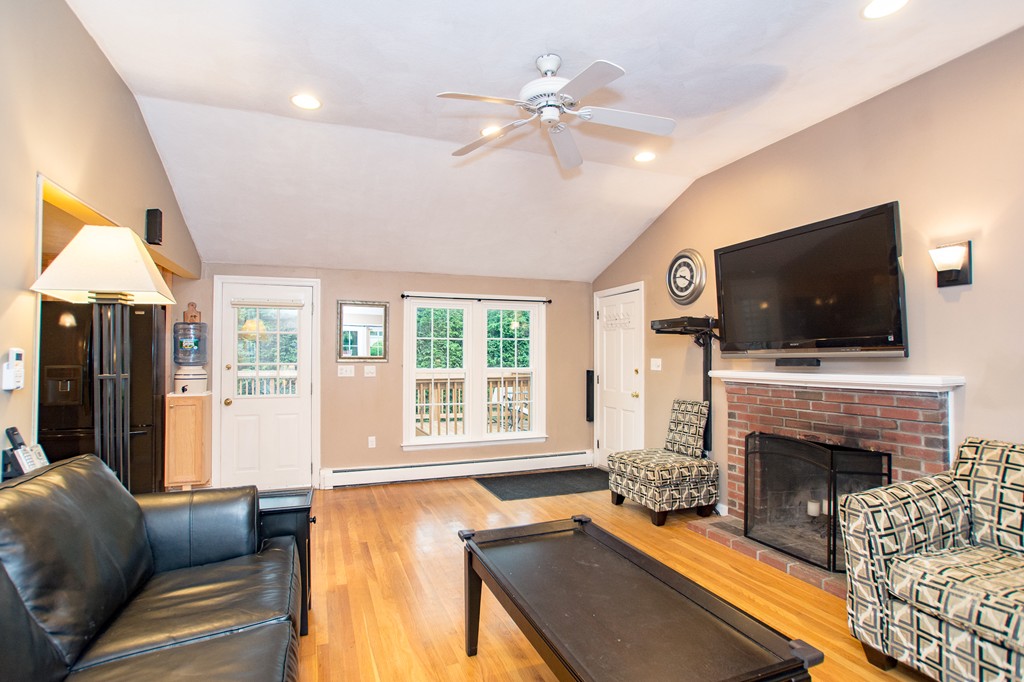 16 Robin Road Milford, MA 01757 - Photo 10 of 30 Gallery Image 10