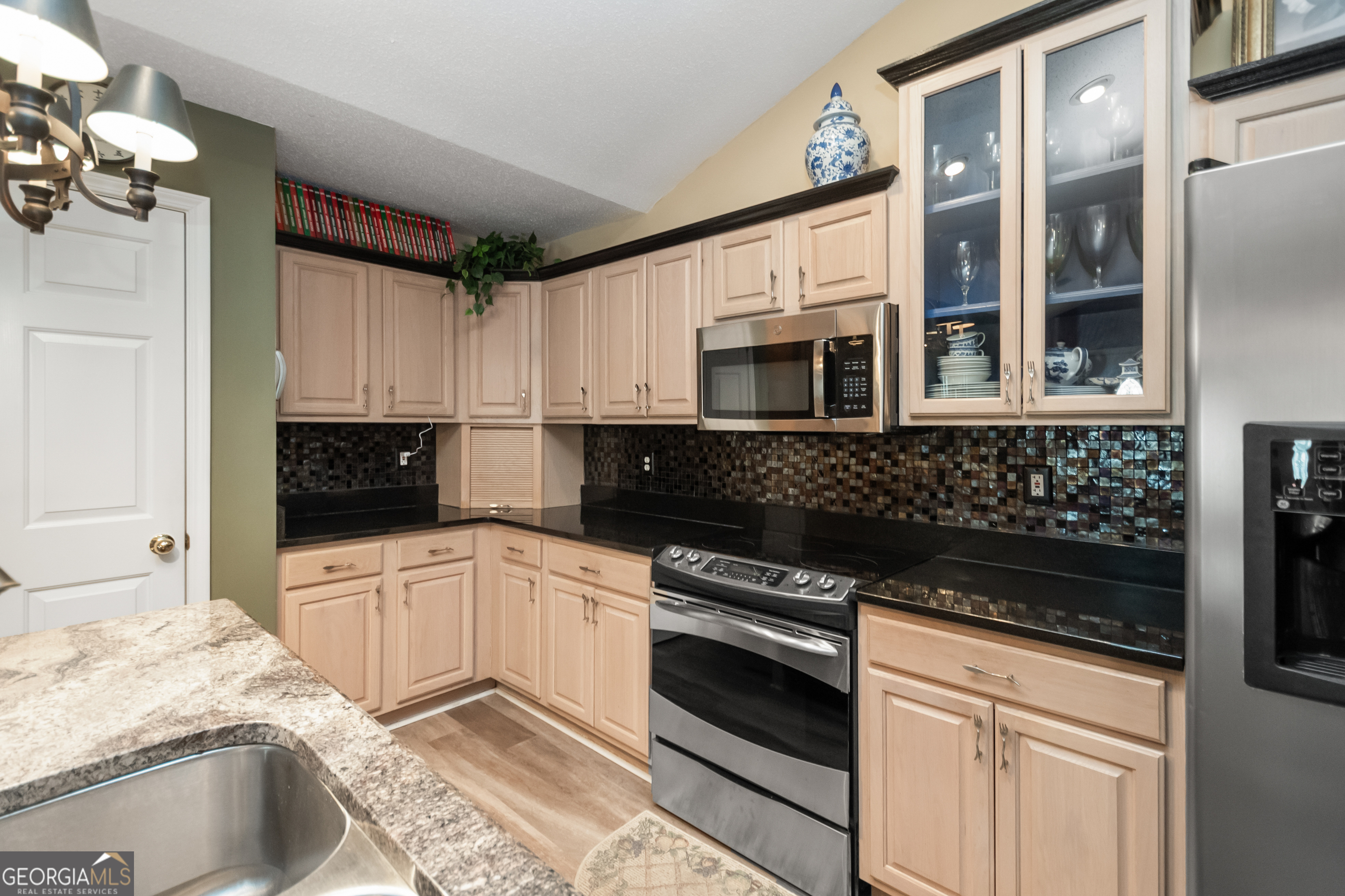 115 Courtyard Lane Newnan, GA 30265 - Photo 14 of 38