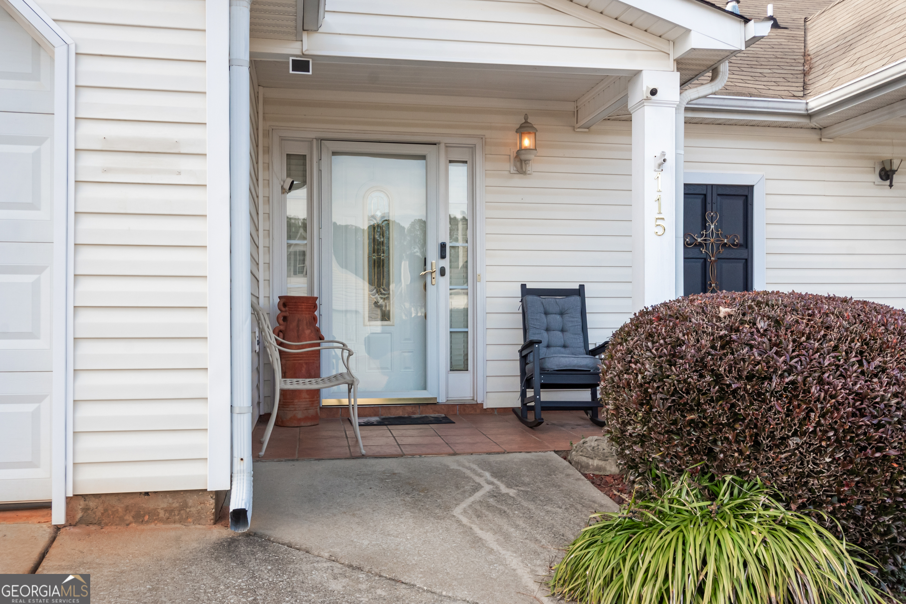 115 Courtyard Lane Newnan, GA 30265 - Photo 3 of 38