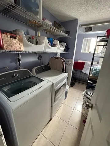 $285,000 | 9359 Fontainebleau Boulevard, Unit F401, Miami, FL 33172