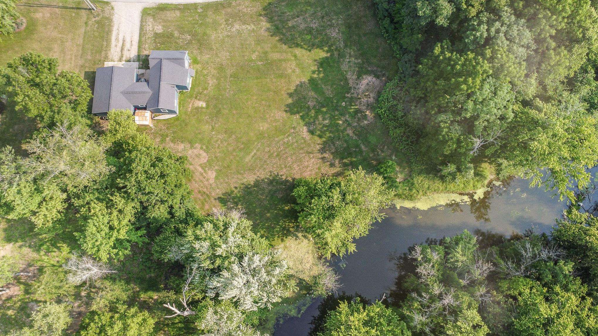 406 West Main Street Maple Rapids, MI 48853 - Photo 22 of 25 1913287-21.JPG