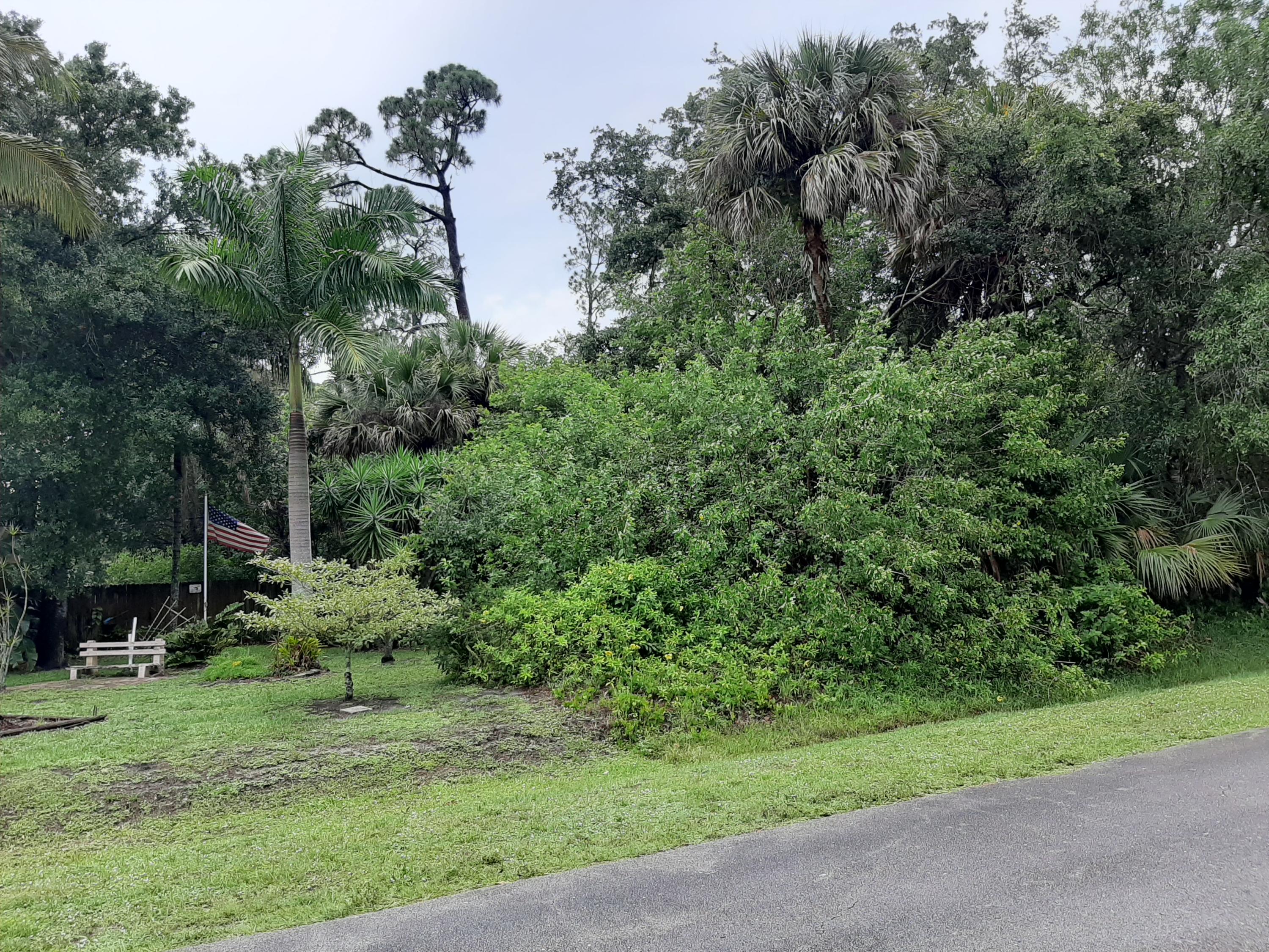 7402 Arthurs Road Fort Pierce, FL 34951 - Photo 3 of 3 a view of a garden