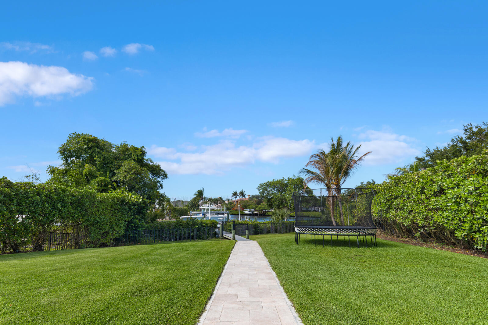 8709 Southeast Compass Island Way Jupiter, FL 33458 - Photo 43 of 48 8709 SE Compass Island Way, Jupiter (22)