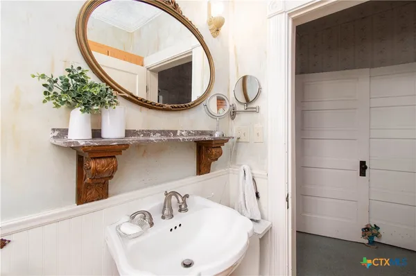 $484,000 | 6184 Farm To Market 485, Cameron, TX 76520