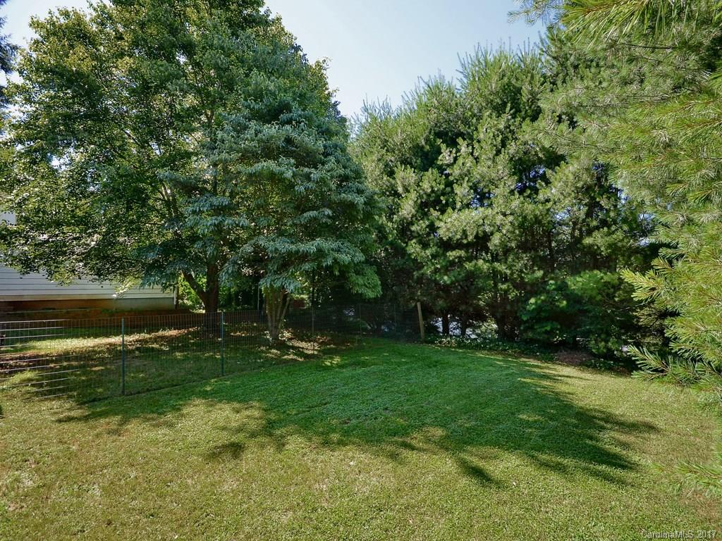 9 Hickory Tree Road Asheville, NC 28805 - Photo 14 of 18 Gallery Image 14