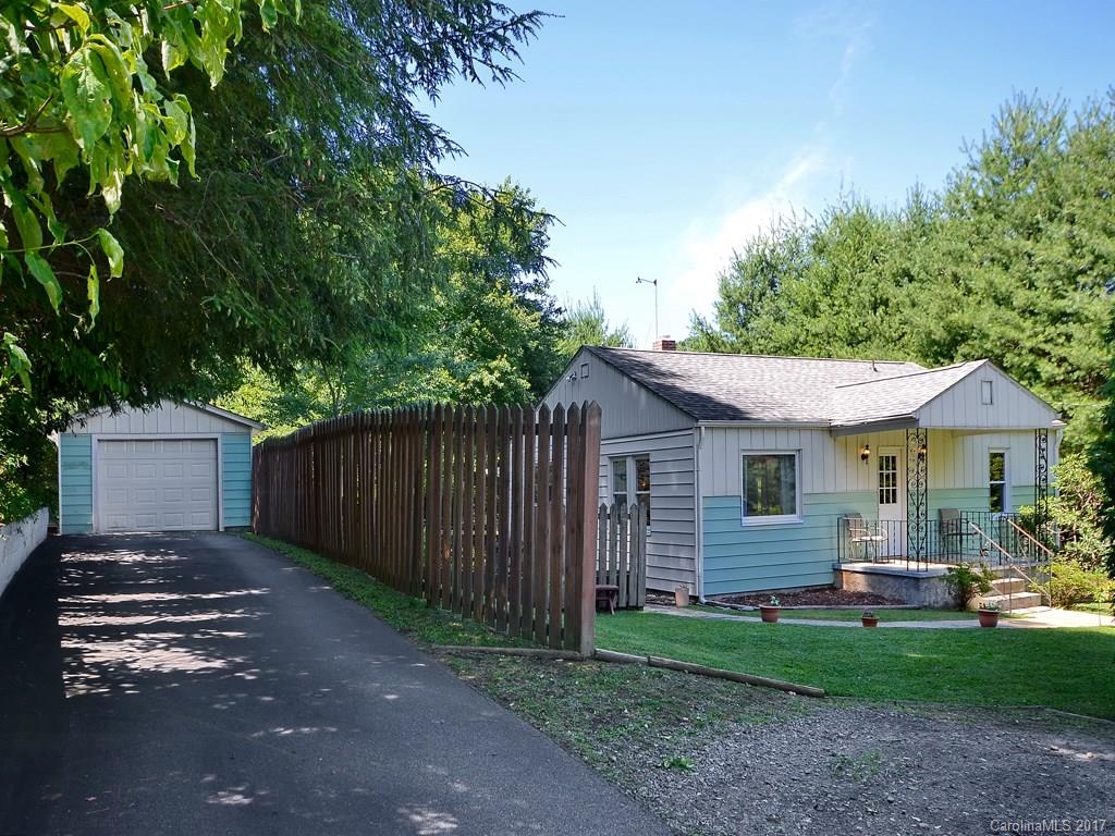 9 Hickory Tree Road Asheville, NC 28805 - Photo 18 of 18 Gallery Image 18