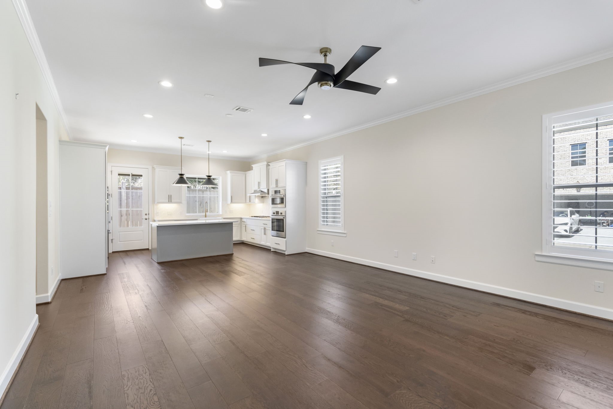106 Magnolia Green Street Conroe, TX 77384 - Photo 4 of 46