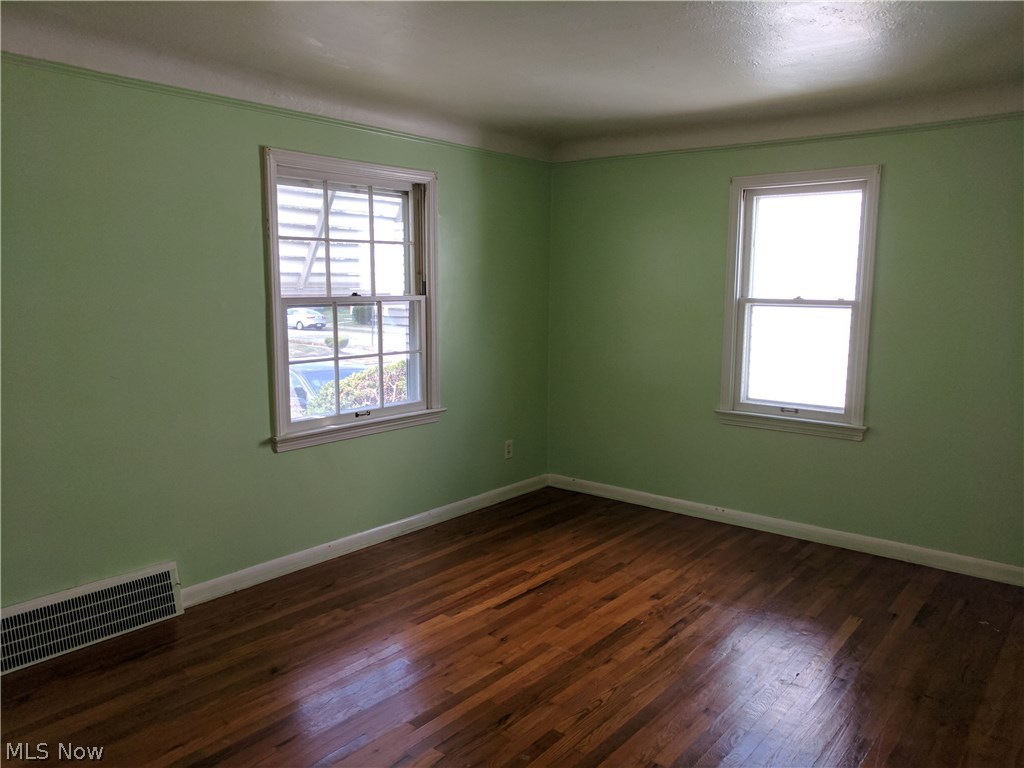 20705 Watson Road Maple Heights, OH 44137 - Photo 13 of 34 Gallery Image 13