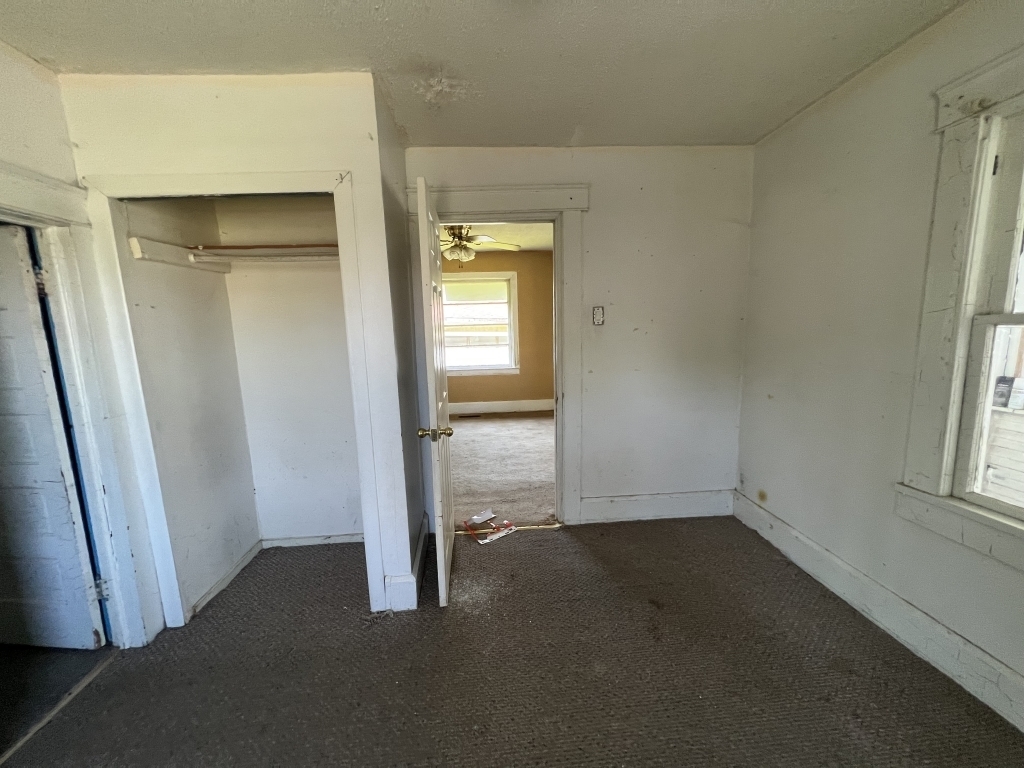 2802 Pitt Street Anderson, IN 46016 - Photo 24 of 27