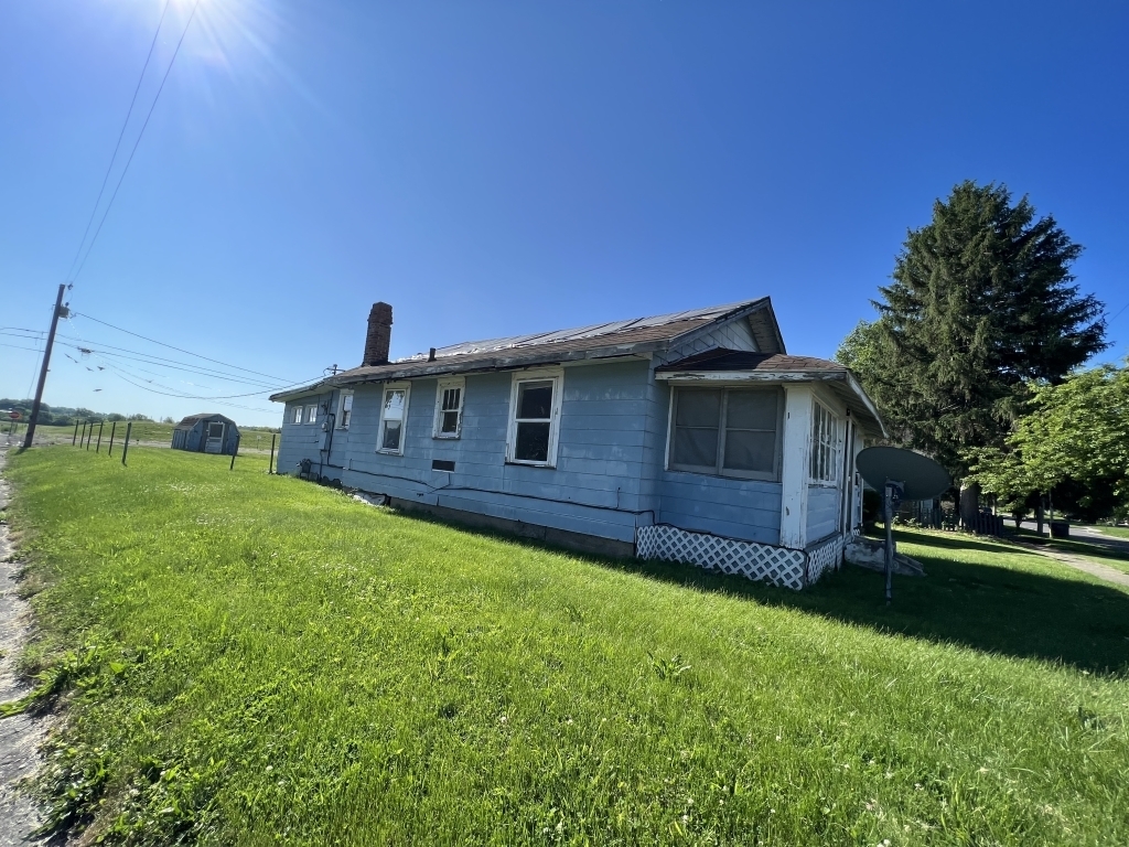 2802 Pitt Street Anderson, IN 46016 - Photo 4 of 27