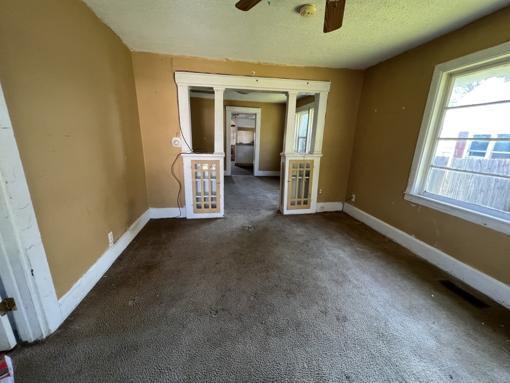 2802 Pitt Street Anderson, IN 46016 - Photo 6 of 27