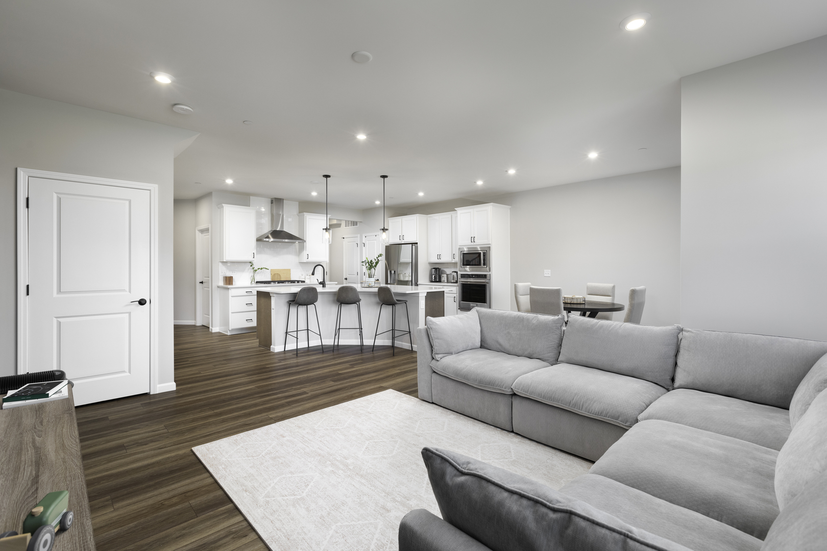 1235 Josiah Road Naperville, IL 60563 - Photo 14 of 37 Gallery Image 14