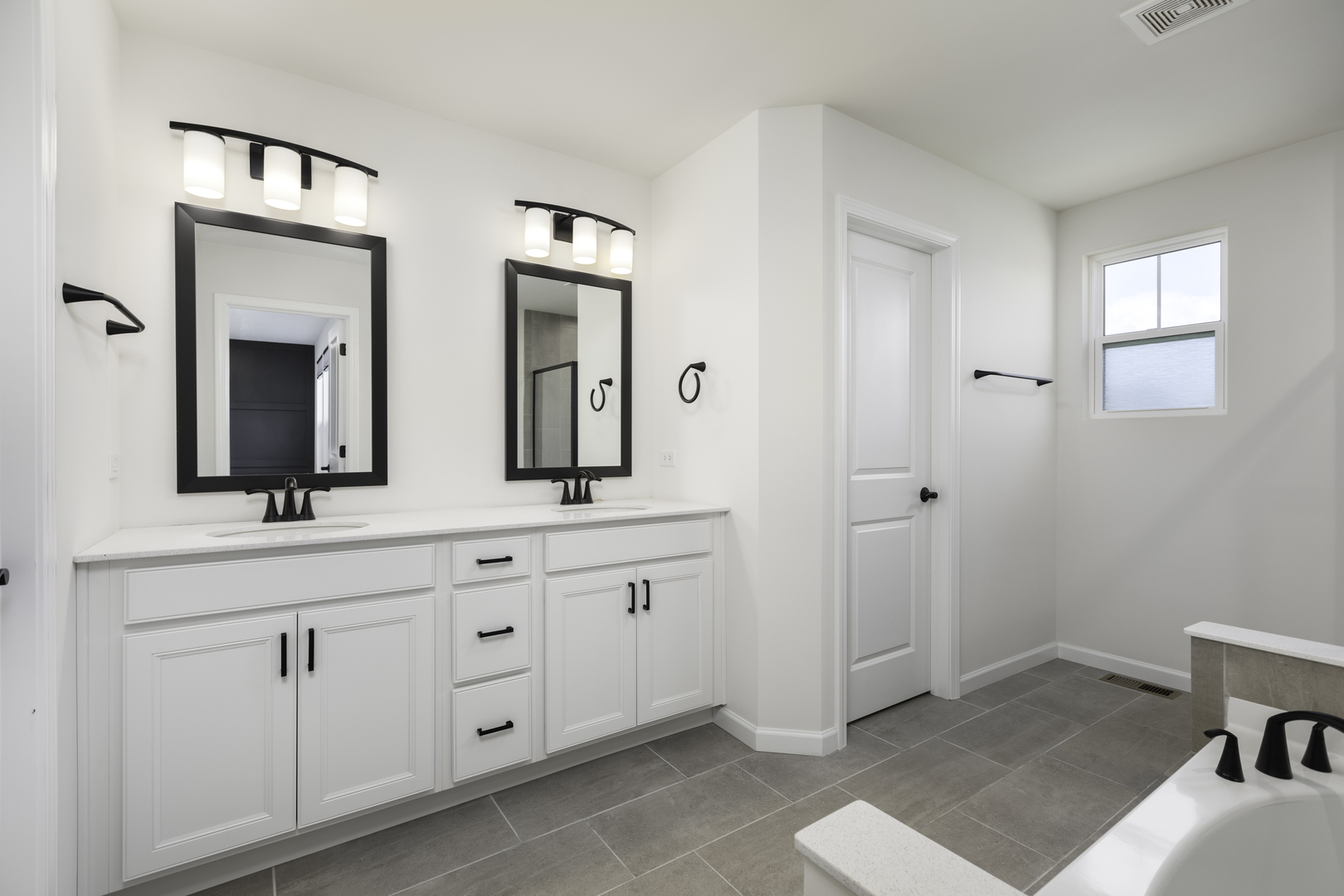 1235 Josiah Road Naperville, IL 60563 - Photo 21 of 37 Gallery Image 21