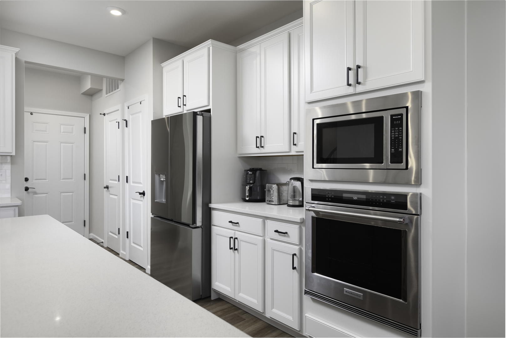 1235 Josiah Road Naperville, IL 60563 - Photo 8 of 37 Gallery Image 8