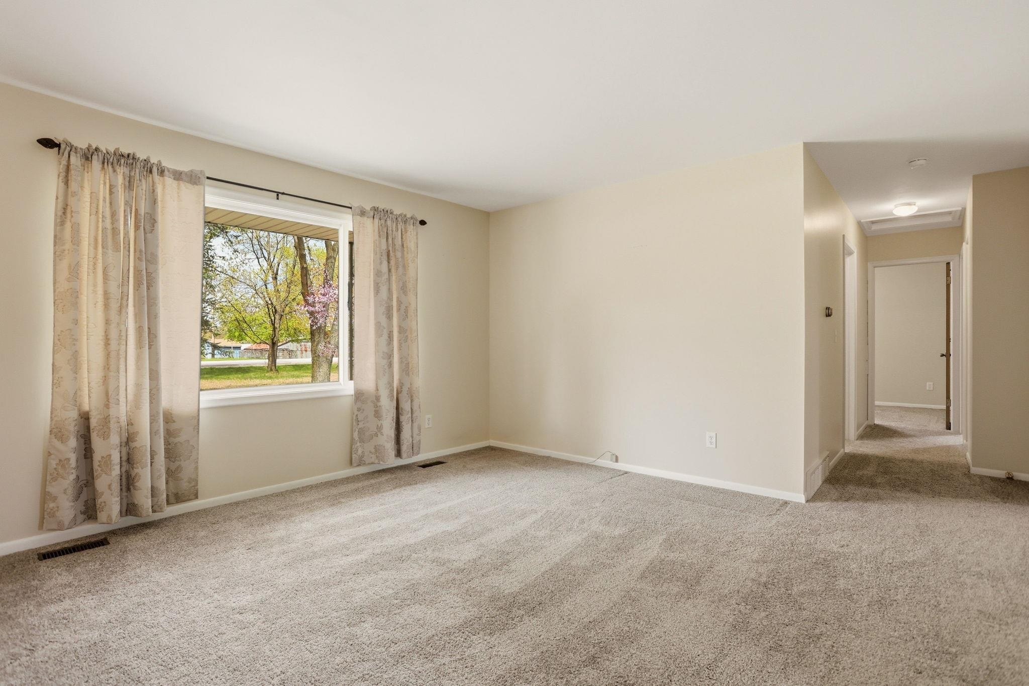8995 Birch Run Road Millington, MI 48746 - Photo 8 of 46 50206052-c9e3e5a9-fabf-42b6-99c6-f129fbb193e1.JPG