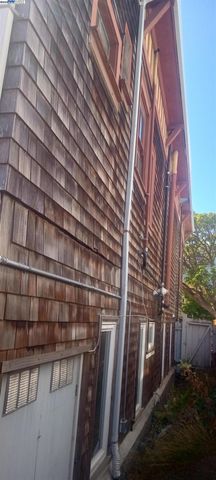 $999,999 | 1059 Santa Clara Avenue, Alameda, CA 94501