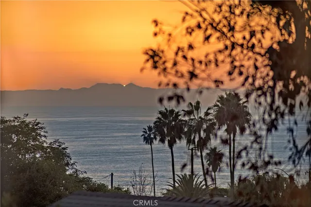 $12,500 | 592 Bluebird Canyon Drive, Laguna Beach, CA 92651