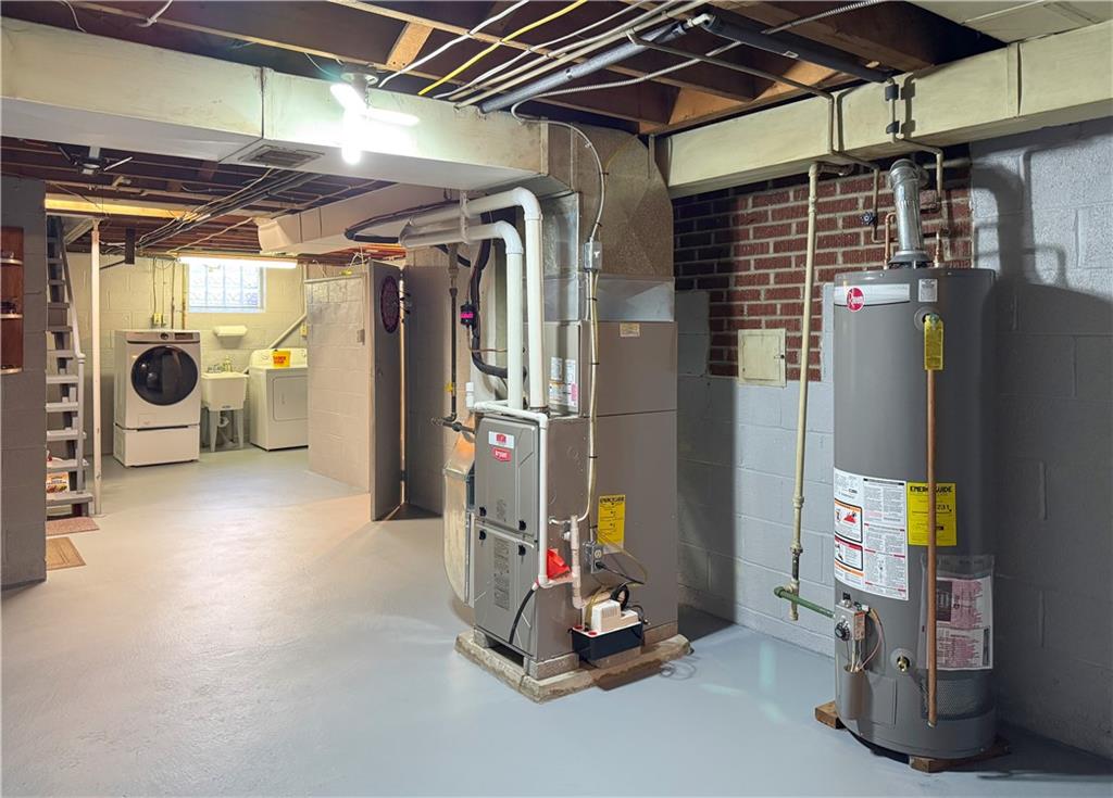 1533 Indiana Avenue Monaca, PA 15061 - Photo 19 of 27 a view of a room with gym equipment