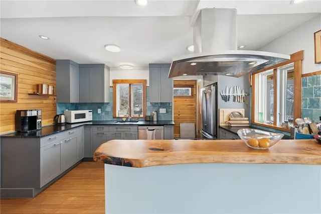 $649,000 | 65 Columbia Heights Ovl, Charlestown, RI 02813