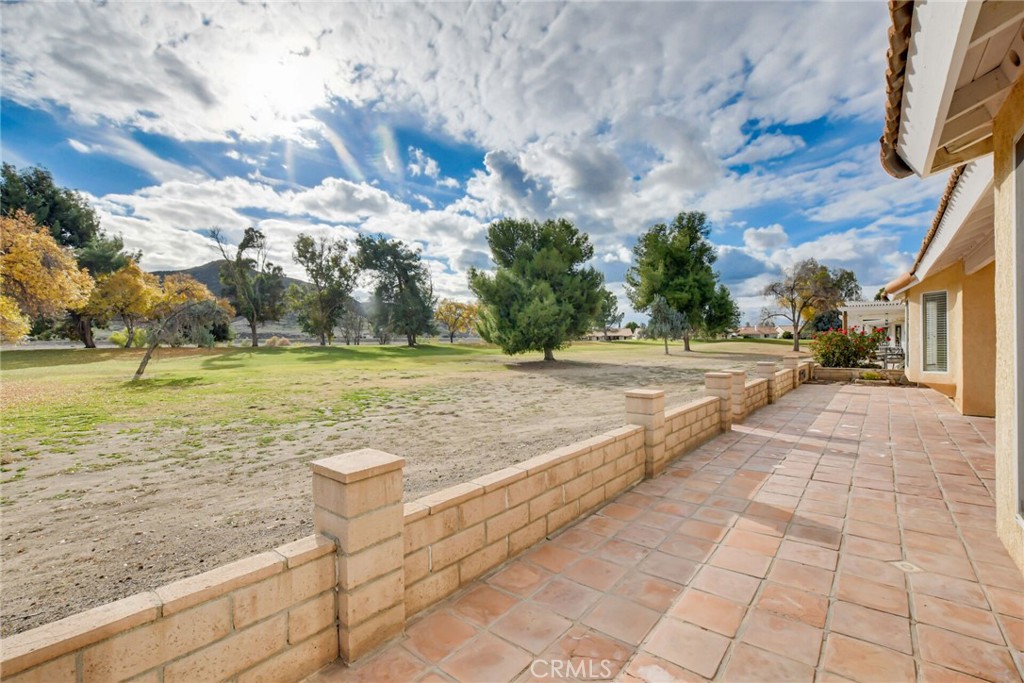 2787 Banyan Tree Lane Hemet, CA 92545 - Photo 34 of 36 a view of a yard with an outdoor space