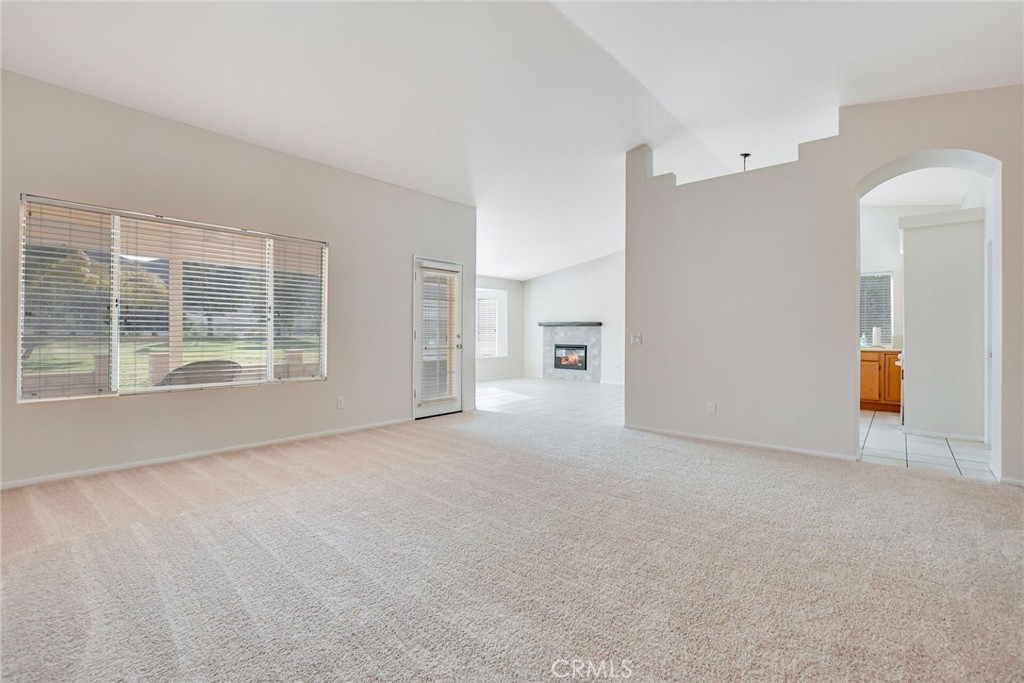 2787 Banyan Tree Lane Hemet, CA 92545 - Photo 7 of 36 a view of an empty room with a window