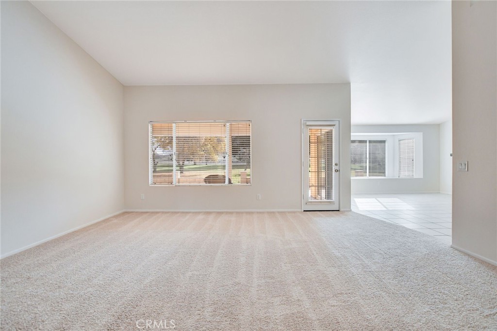 2787 Banyan Tree Lane Hemet, CA 92545 - Photo 8 of 36 an empty room with windows