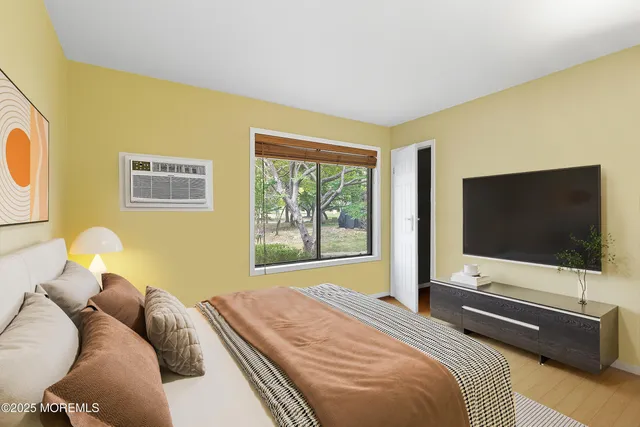 $429,900 | 19 Manchester Court, Red Bank, NJ 07701