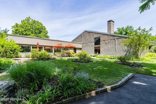 $429,900 | 19 Manchester Court, Red Bank, NJ 07701