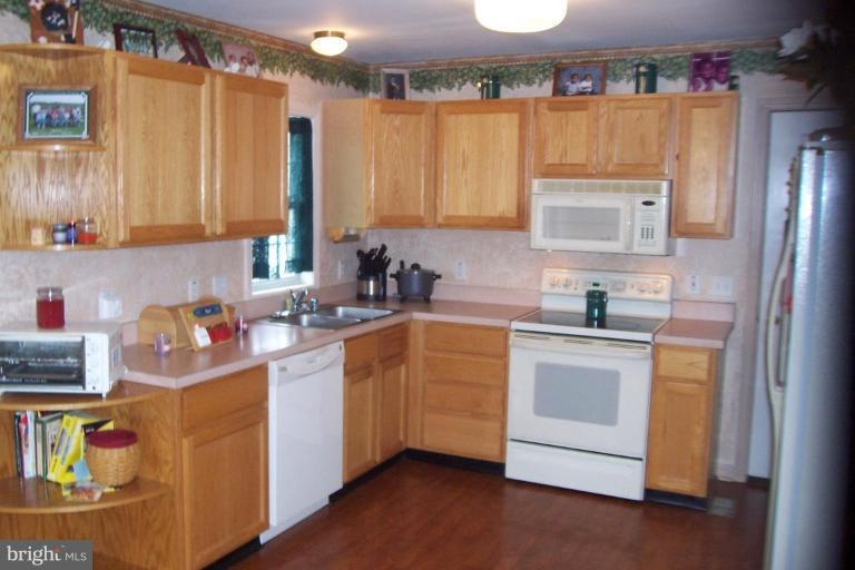 1416 Stone Boundary Road Cambridge, MD 21613 - Photo 5 of 11 Kitchen