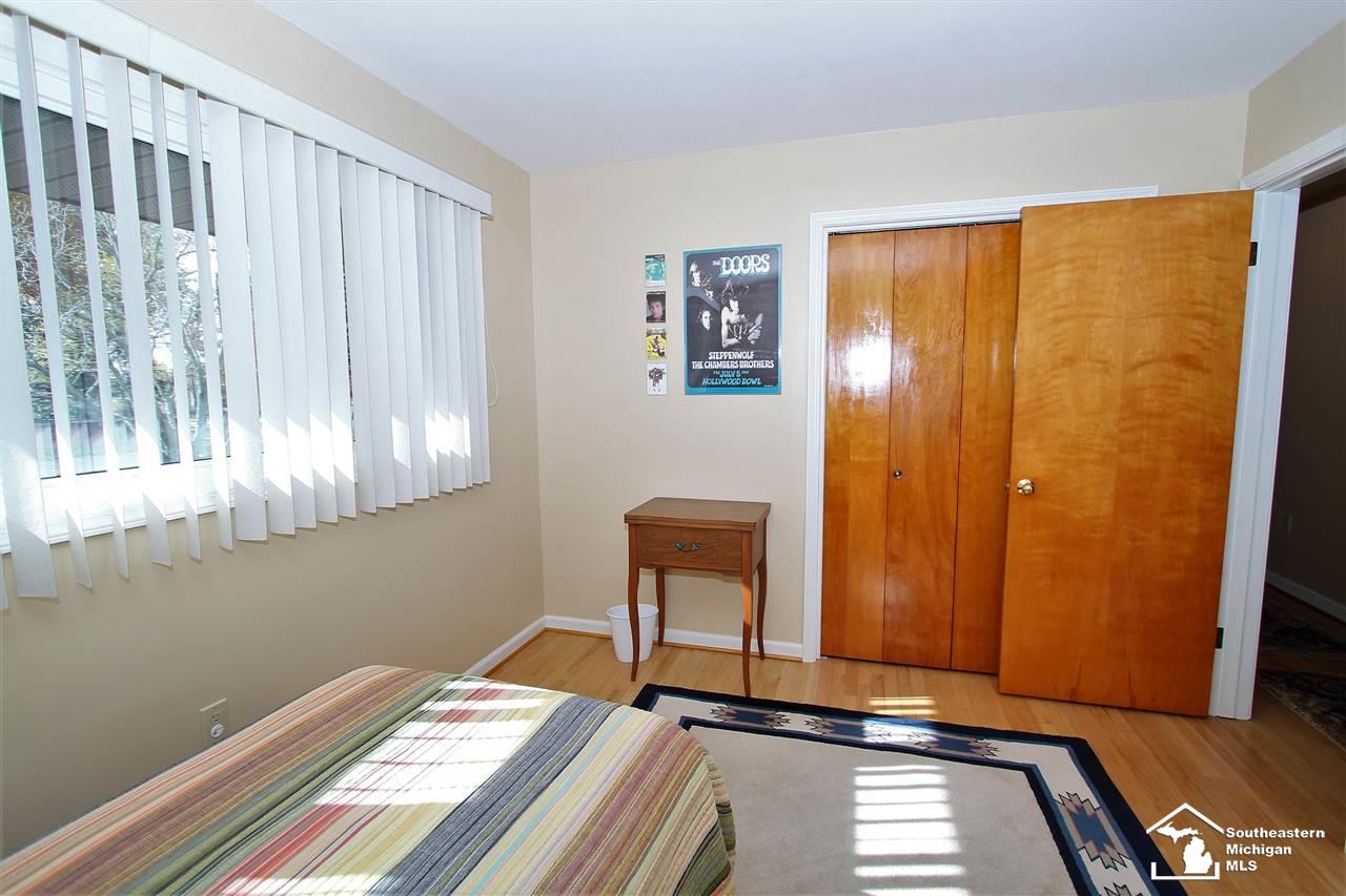 803 Ruff Drive Monroe, MI 48162 - Photo 29 of 47 31364696-30.JPG