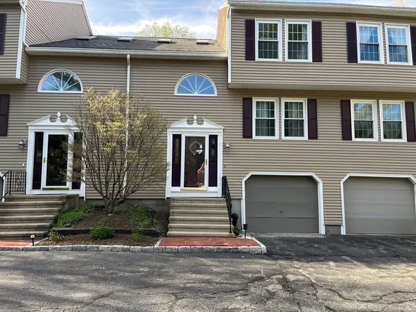 $450,000 | 4 Herbert Drive, Unit B, Sutton, MA 01590