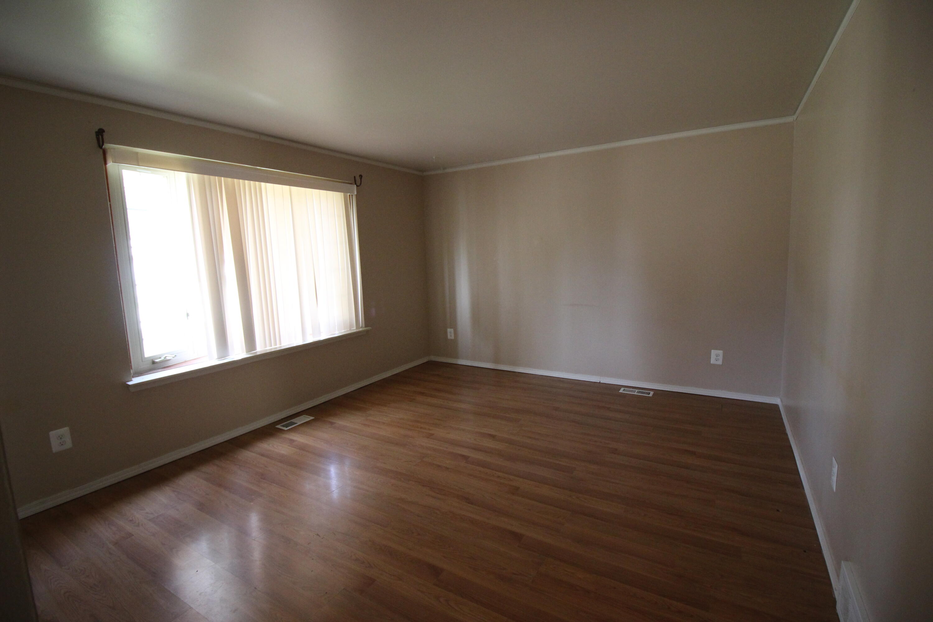 30771 Halecreek Street Romulus, MI 48174 - Photo 9 of 18 IMG_8644