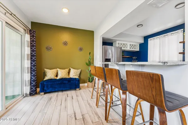 $2,800 | 3242 East Camelback Road, Unit 105, Phoenix, AZ 85018