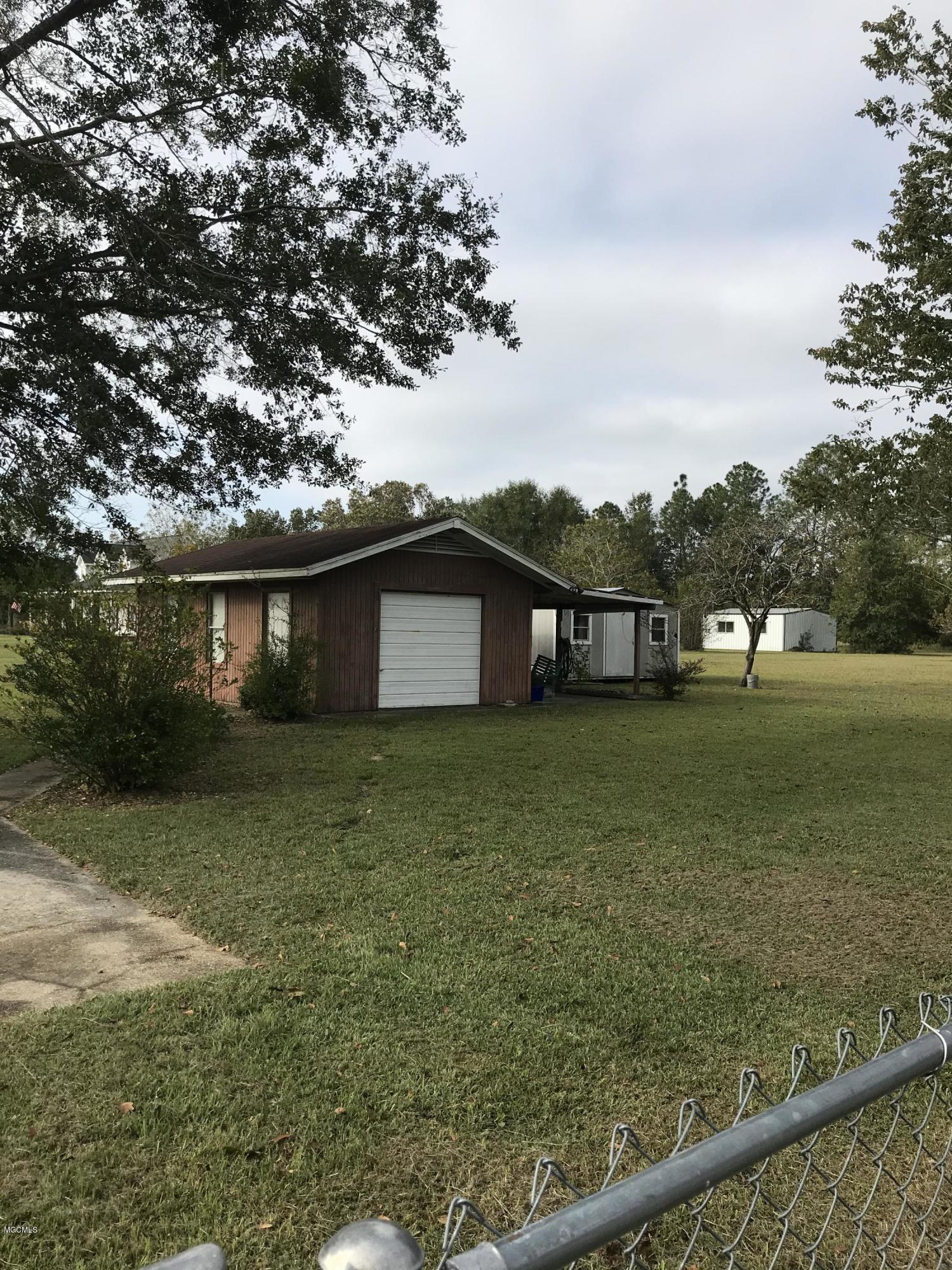 13079 Quail Ridge Road Gulfport, MS 39503 - Photo 10 of 17 IMG-3151