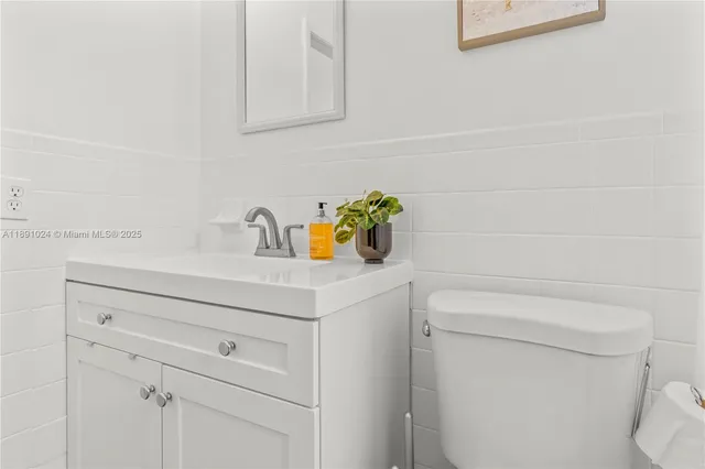 $779,000 | 1936 Washington Street, Hollywood, FL 33020