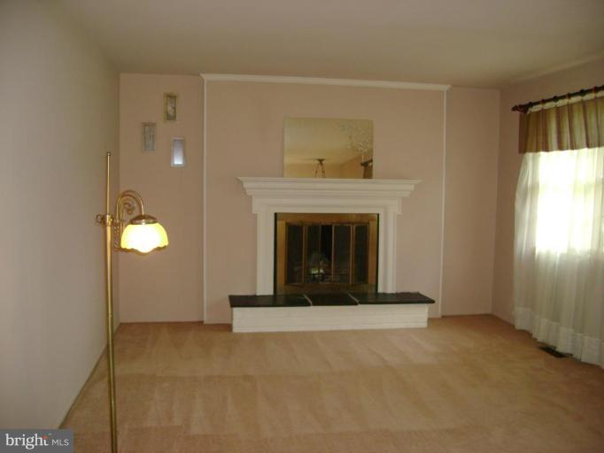 19404 Charline Manor Road Olney, MD 20832 - Photo 4 of 5 Living Room