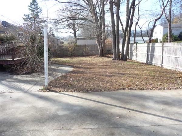 112 Morin Street Woonsocket, RI 02895 - Photo 5 of 5 Gallery Image 5
