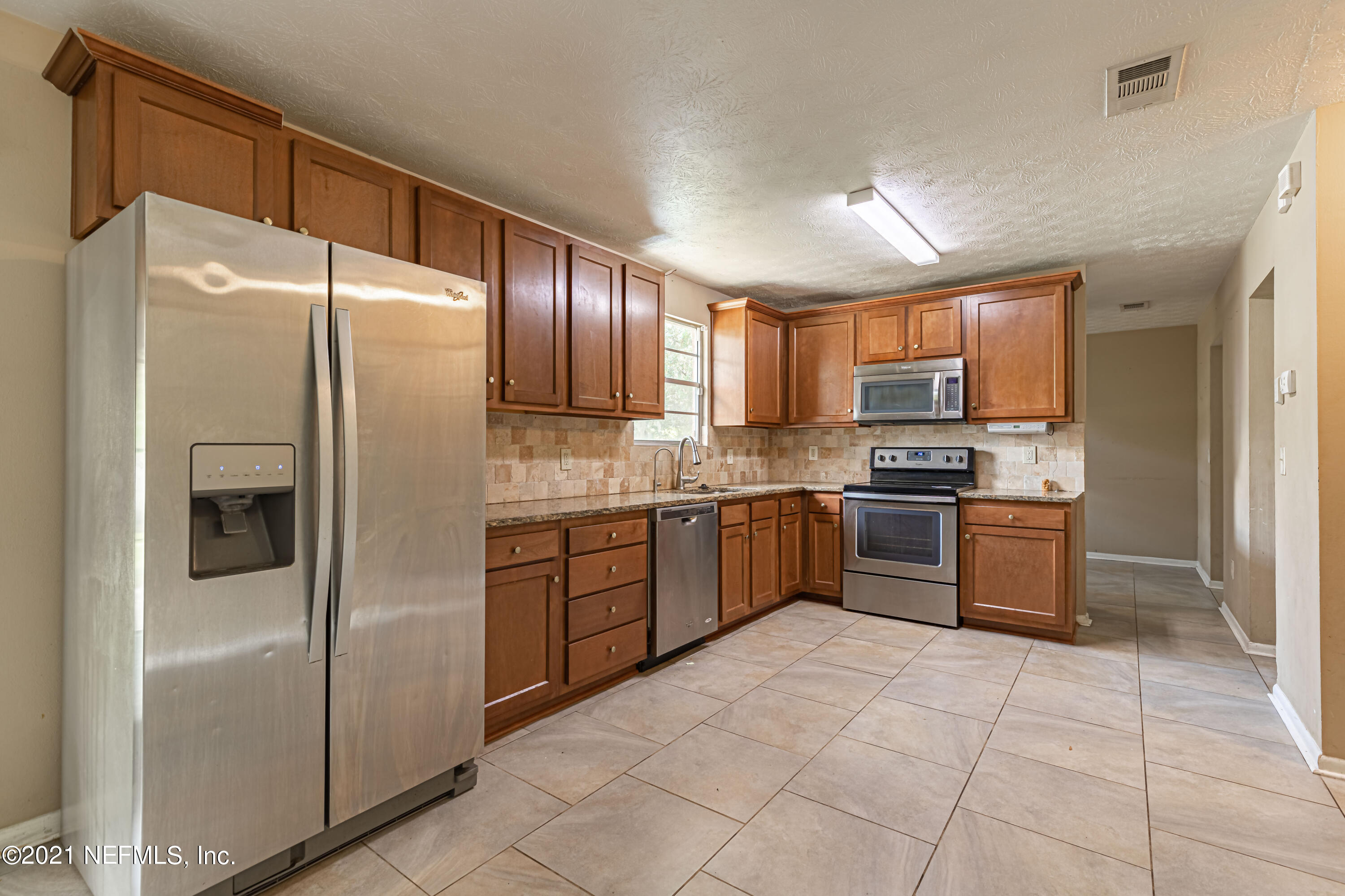10603 Villanova Road Jacksonville, FL 32218 - Photo 5 of 8 8 Kitchen