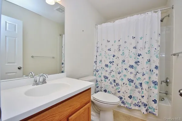 $725,000 | 18 Wheeler Court, Carmel, NY 10512