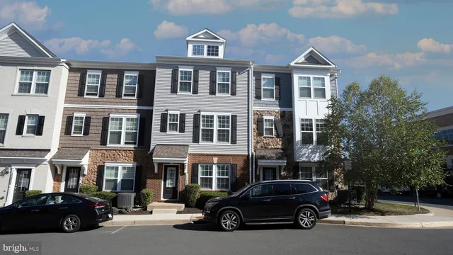 a car parked in front of a building