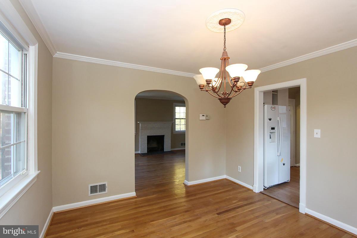 2705 Avena Street Silver Spring, MD 20902 - Photo 11 of 30 Dining Room