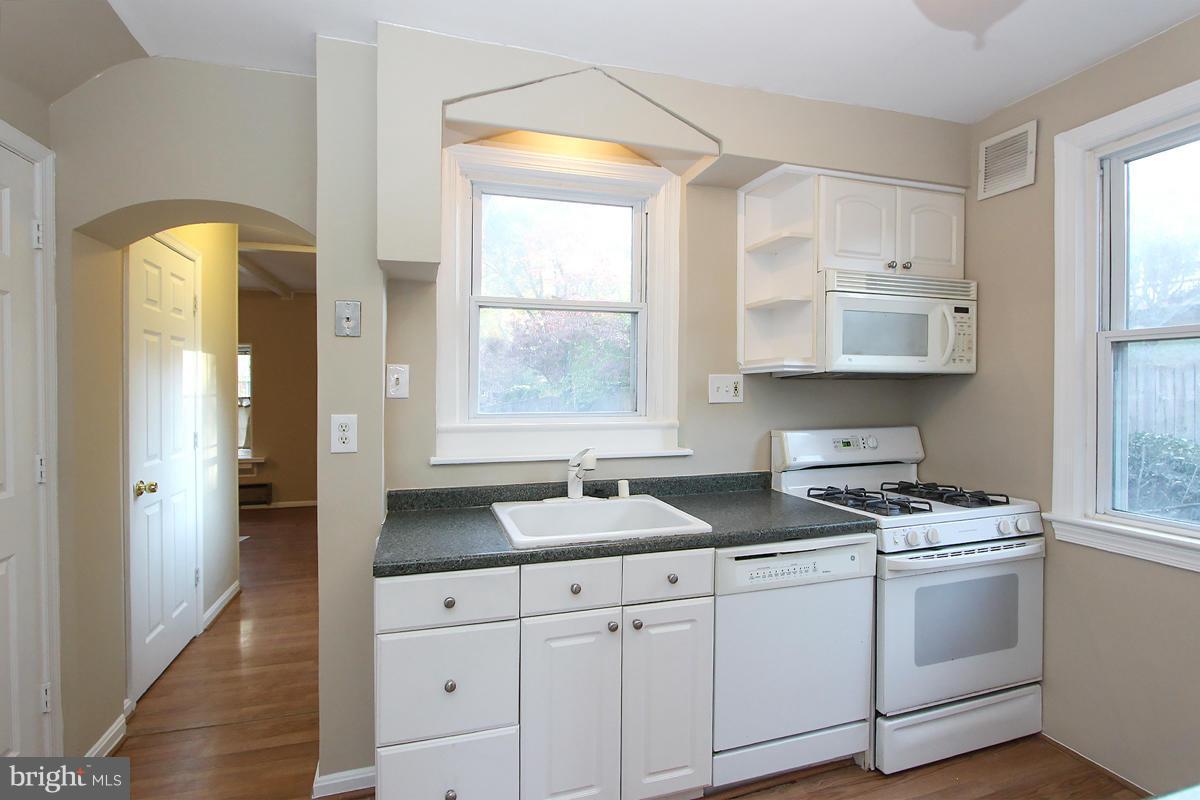 2705 Avena Street Silver Spring, MD 20902 - Photo 12 of 30 Kitchen
